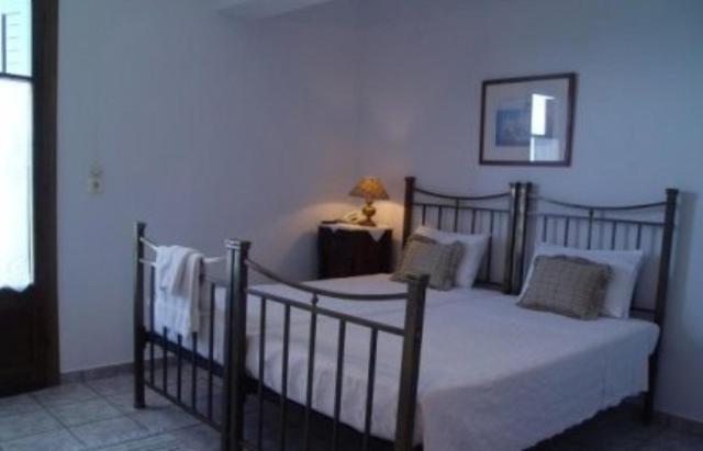 Pleoussa Studio And Apartments Скопелос Екстер'єр фото
