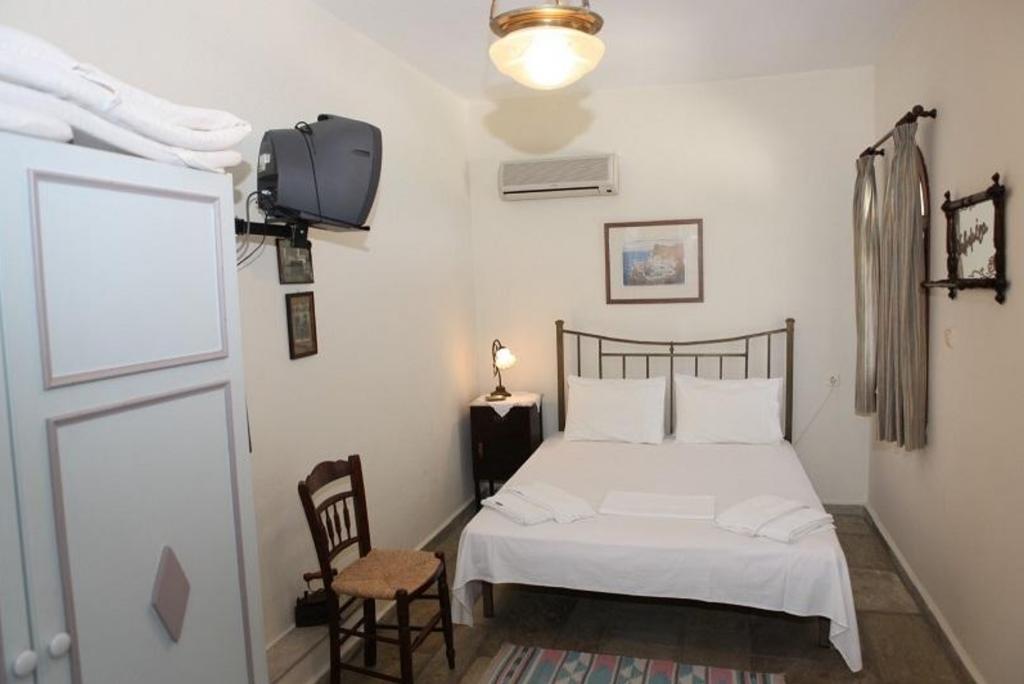 Pleoussa Studio And Apartments Скопелос Екстер'єр фото